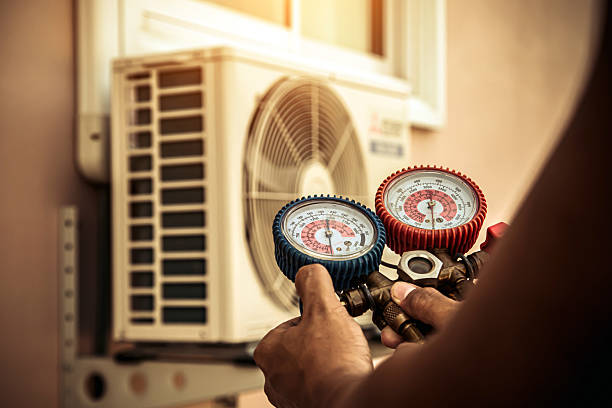 Professional Ac Installation technician working in Saint James, NY
